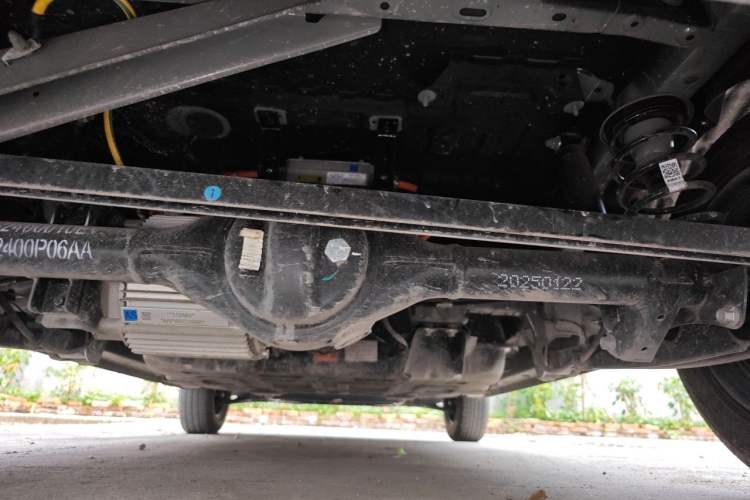 Used Chery QQ Ice Cream 2025 155km Sundae Edition Chassis Rear