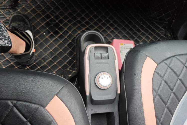 Used Chery QQ Ice Cream 2025 155km Sundae Edition Gear Lever