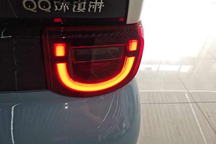 Used Chery QQ Ice Cream 2025 205km Qi Energy Version Exterior 3