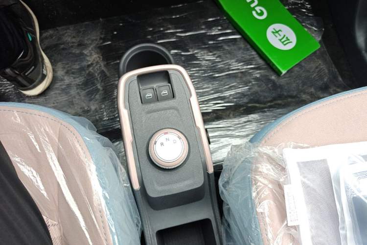 Used Chery QQ Ice Cream 2025 205km Qi Energy Version Gear Lever