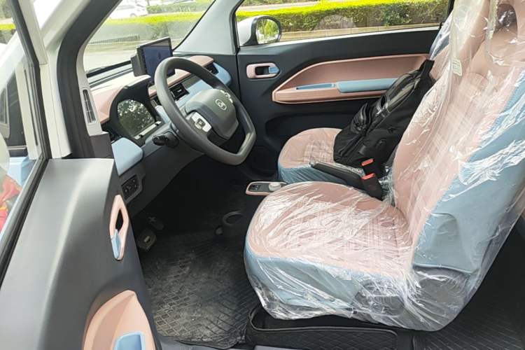 Used Chery QQ Ice Cream 2025 205km Qi Energy Version Left Front Seat