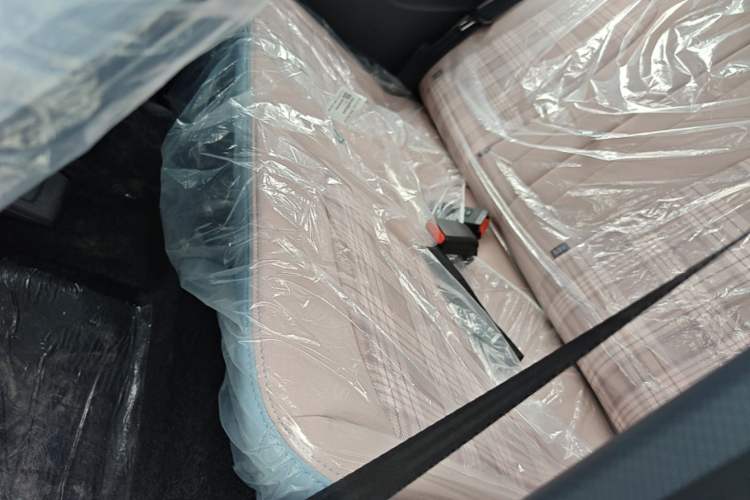 Used Chery QQ Ice Cream 2025 205km Qi Energy Version Left Rear Seat