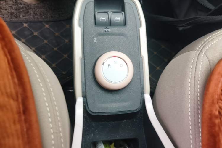 Used Chery QQ Ice Cream 2025 155km Sundae Edition Gear Lever