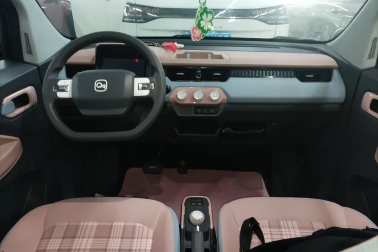 Used Chery QQ Ice Cream 2025 155km Sundae Edition Center Console