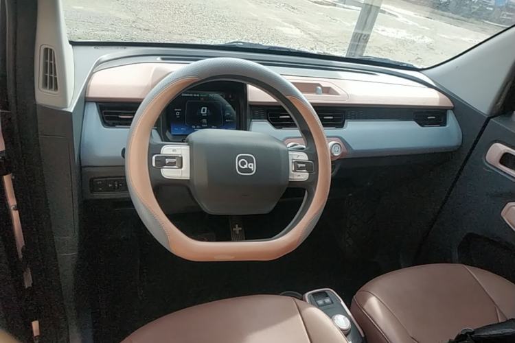 Used Chery QQ Ice Cream 2025 155km Sundae Edition Center Console