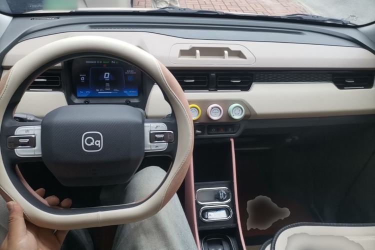 Used Chery QQ Ice Cream 2025 155km Sundae Edition Center Console