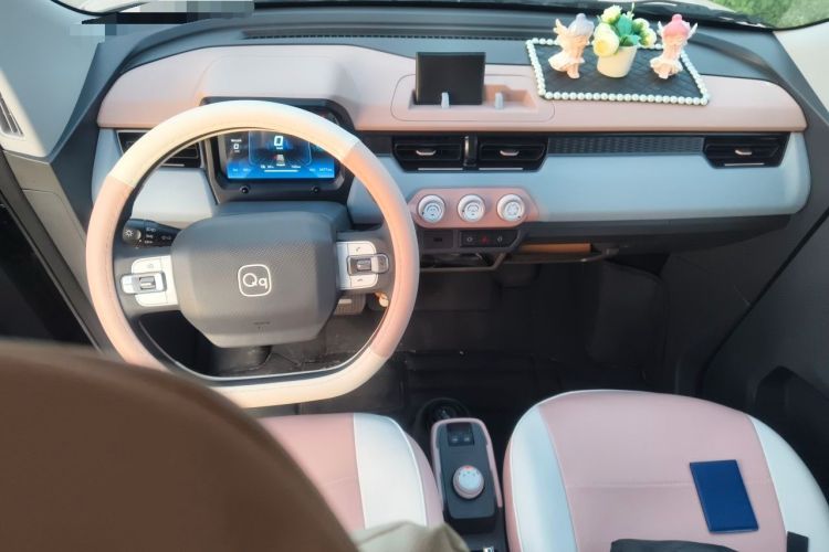 Used Chery QQ Ice Cream 2025 155km Sundae Edition Center Console