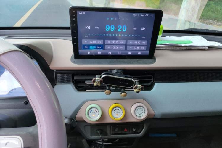 Used Chery QQ Ice Cream 2025 205km Qi Energy Version Audio And AC Panel