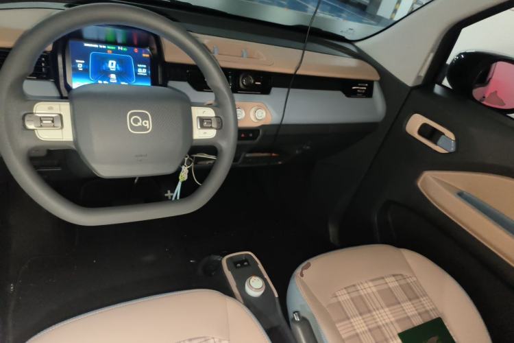 Used Chery QQ Ice Cream 2025 155km Sundae Edition Center Console