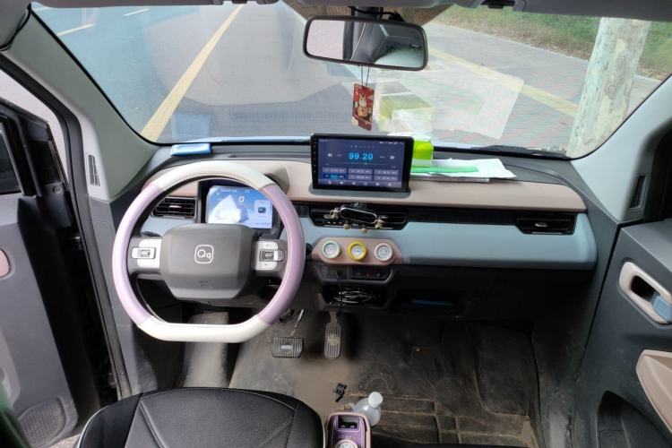 Used Chery QQ Ice Cream 2025 205km Qi Energy Version Center Console