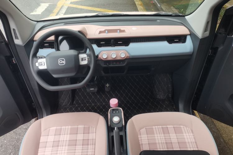 Used Chery QQ Ice Cream 2025 155km Sundae Edition Center Console