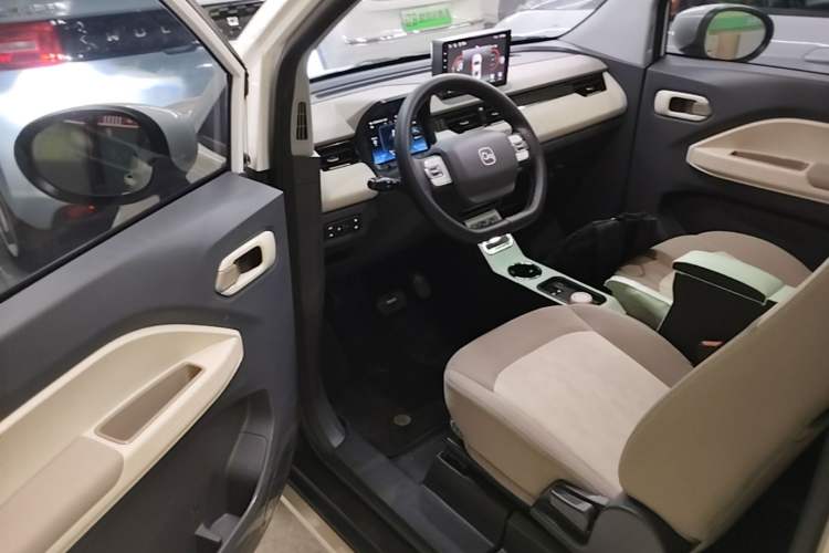 Used Chery QQ Ice Cream 2025 155km Sundae Edition Driver Seat