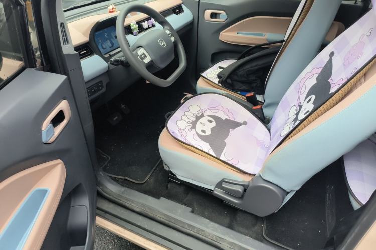 Used Chery QQ Ice Cream 2025 Model 205km Sundae Edition Driver Seat