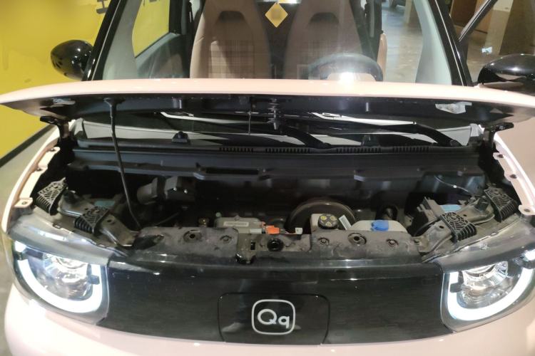 Used Chery QQ Ice Cream 2025 Model 205km Sundae Edition Engine Bay