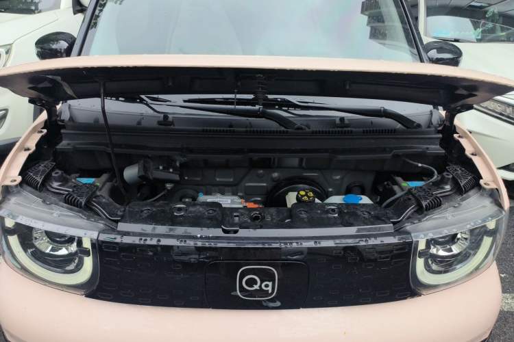 Used Chery QQ Ice Cream 2025 Model 205km Sundae Edition Engine Bay