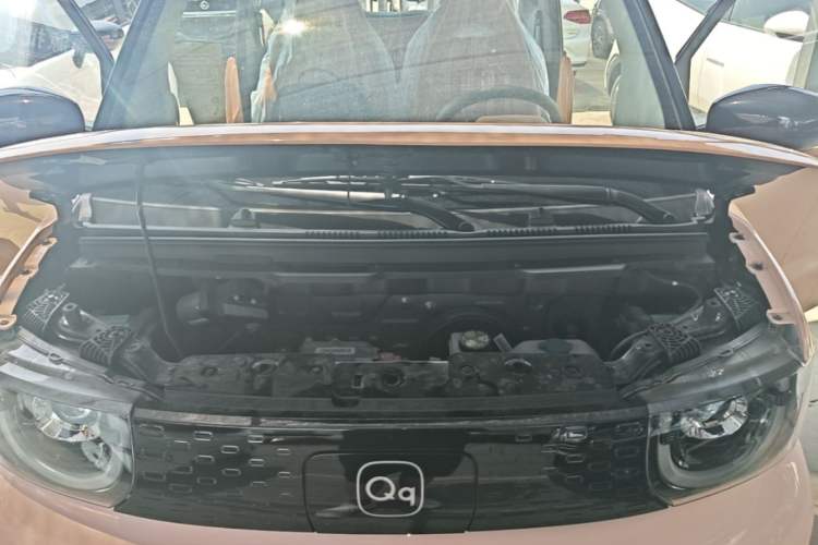 Used Chery QQ Ice Cream 2025 205km Qi Energy Version Engine Bay