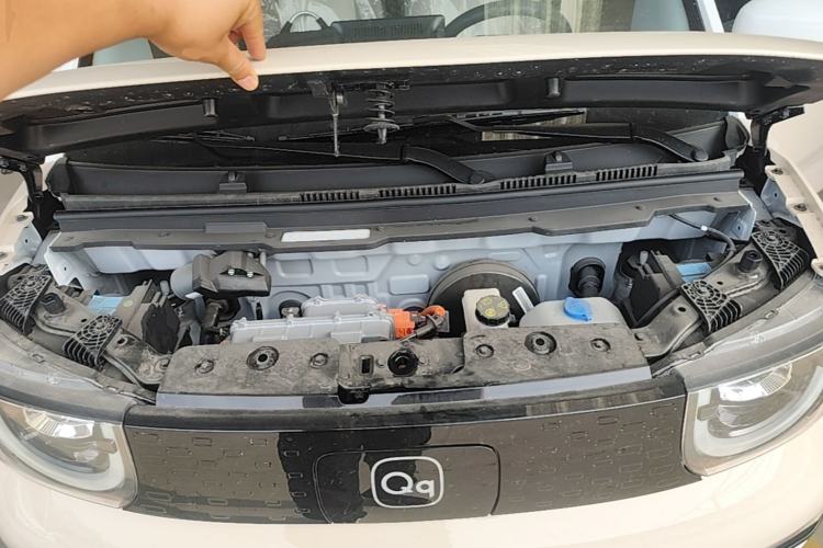 Used Chery QQ Ice Cream 2025 205km Qi Energy Version Engine Bay