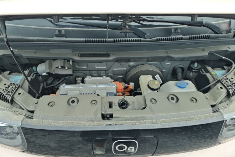 Used Chery QQ Ice Cream 2025 205km Qi Energy Version Engine Bay