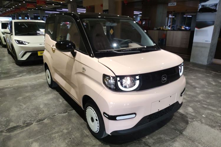 Used Chery QQ Ice Cream 2025 Model 205km Sundae Edition Exterior 1
