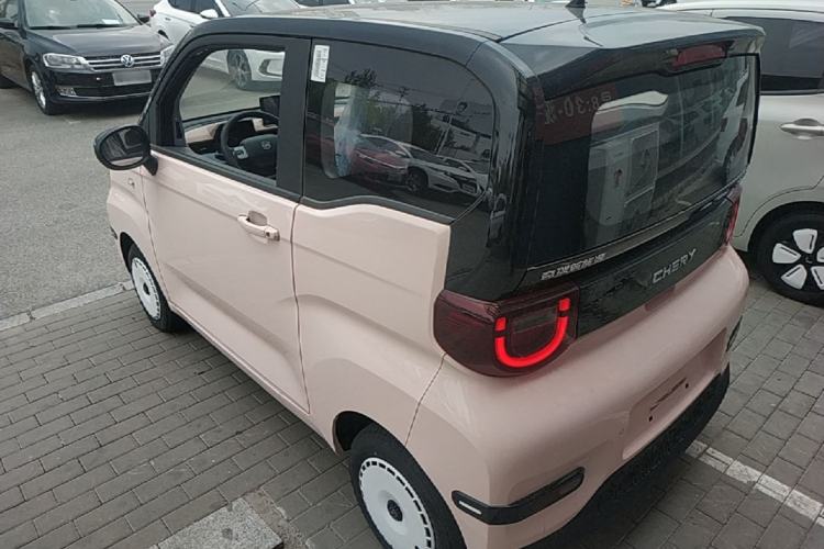 Used Chery QQ Ice Cream 2025 205km Qi Energy Version Exterior 2