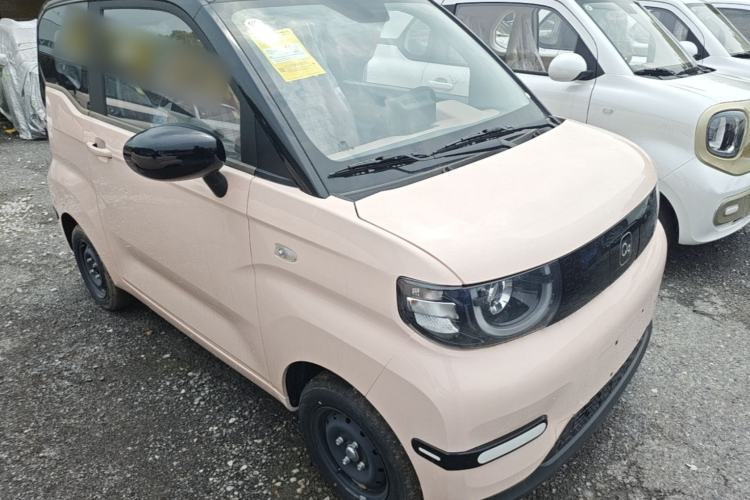 Used Chery QQ Ice Cream 2025 205km Qi Energy Version Front Right 45 Deg
