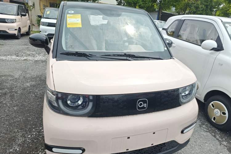 Used Chery QQ Ice Cream 2025 205km Qi Energy Version Front