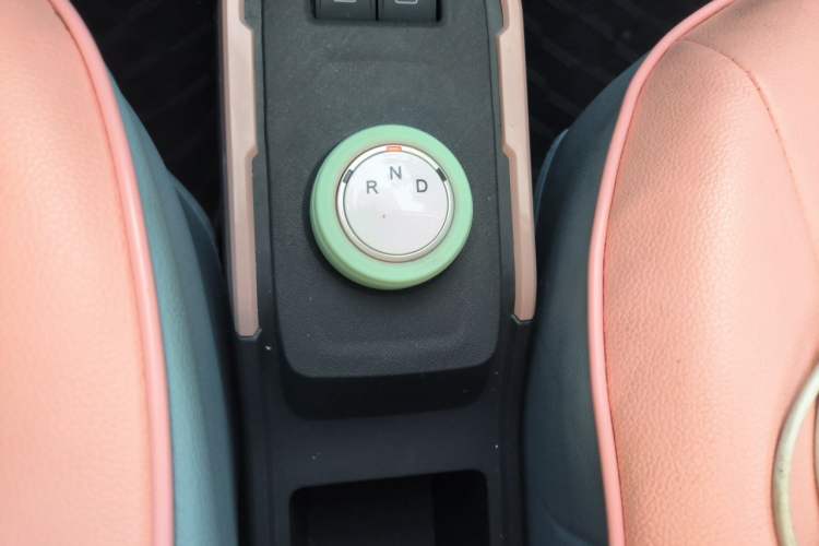 Used Chery QQ Ice Cream 2025 155km Sundae Edition Gear Lever