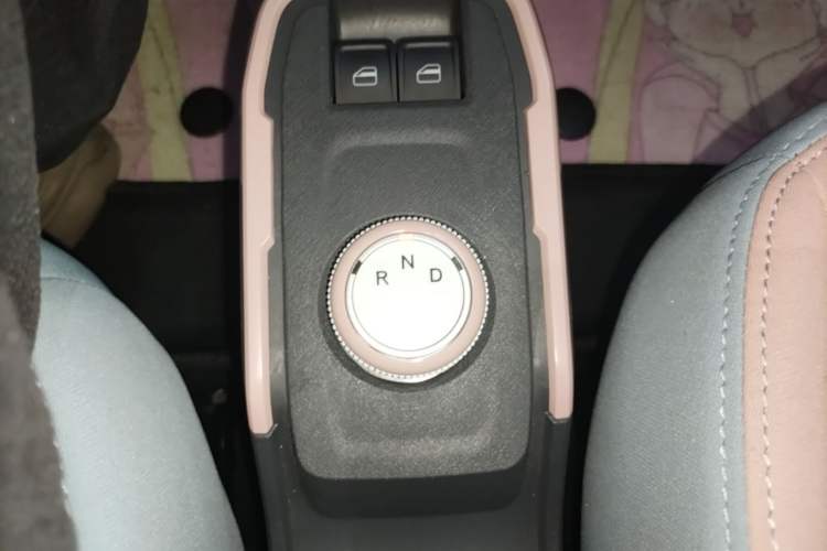 Used Chery QQ Ice Cream 2025 155km Sundae Edition Gear Lever