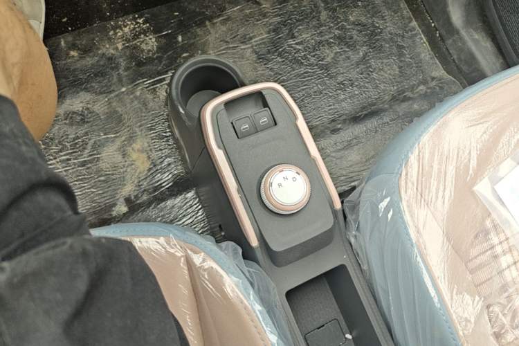 Used Chery QQ Ice Cream 2025 205km Qi Energy Version Gear Lever