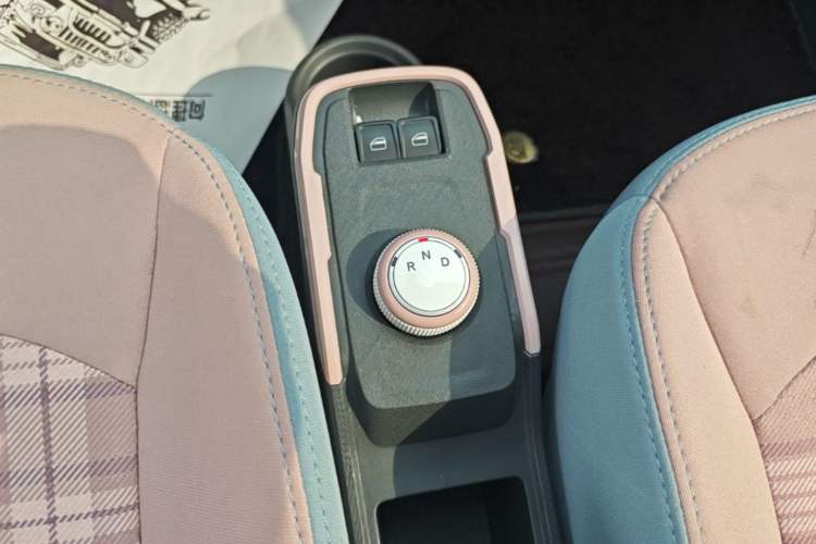 Used Chery QQ Ice Cream 2025 155km Sundae Edition Gear Lever