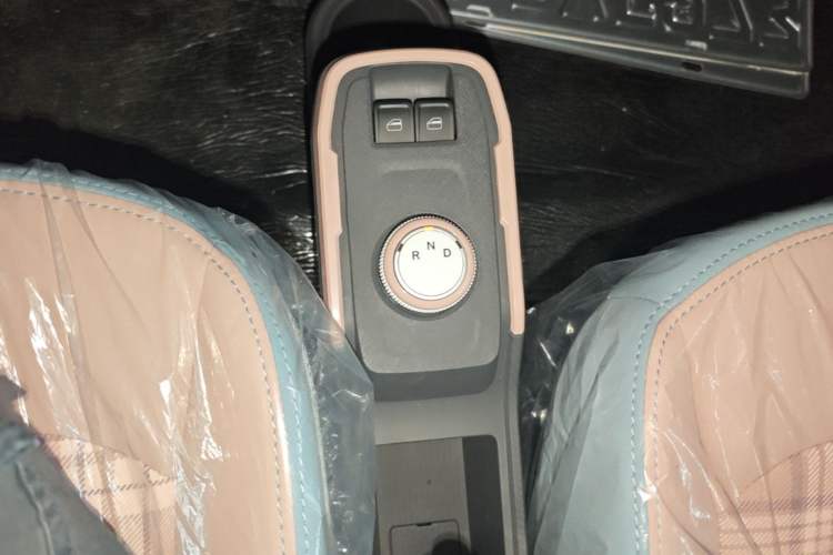 Used Chery QQ Ice Cream 2025 205km Qi Energy Version Gear Lever