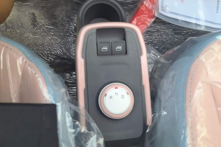 Used Chery QQ Ice Cream 2025 205km Qi Energy Version Gear Lever