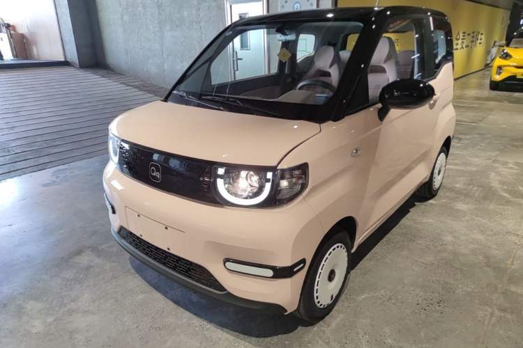 Used Chery QQ Ice Cream 2025 Model 205km Sundae Edition Guazi used car, China used car export, Used car for sale, Used cars, Cheapest cars for sale