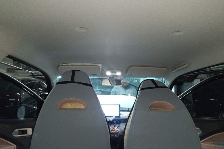 Used Chery QQ Ice Cream 2025 205km Qi Energy Version Headliner