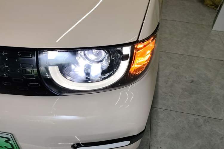 Used Chery QQ Ice Cream 2025 155km Sundae Edition Left Front Headlight