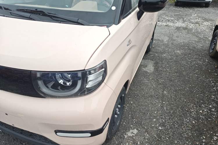 Used Chery QQ Ice Cream 2025 205km Qi Energy Version Left Front Headlight