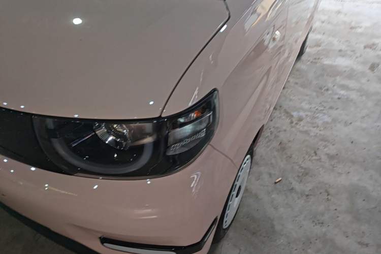 Used Chery QQ Ice Cream 2025 205km Qi Energy Version Left Front Headlight