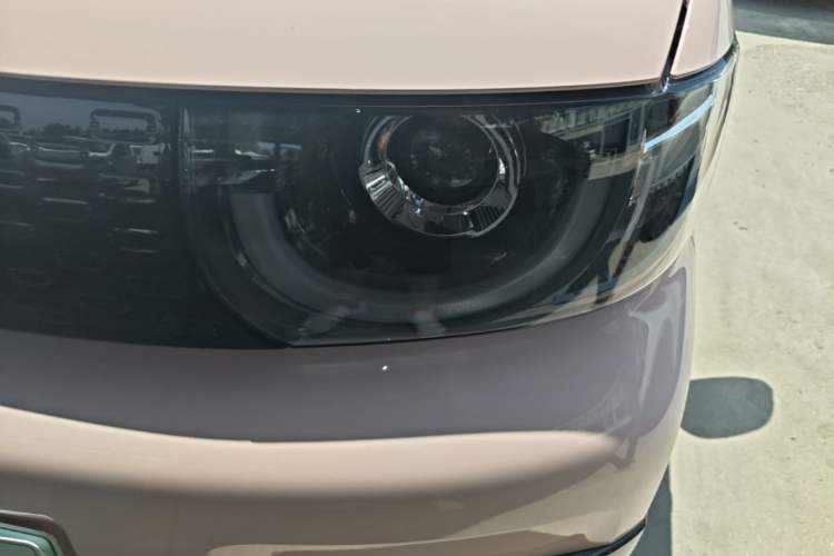 Used Chery QQ Ice Cream 2025 205km Qi Energy Version Left Front Headlight