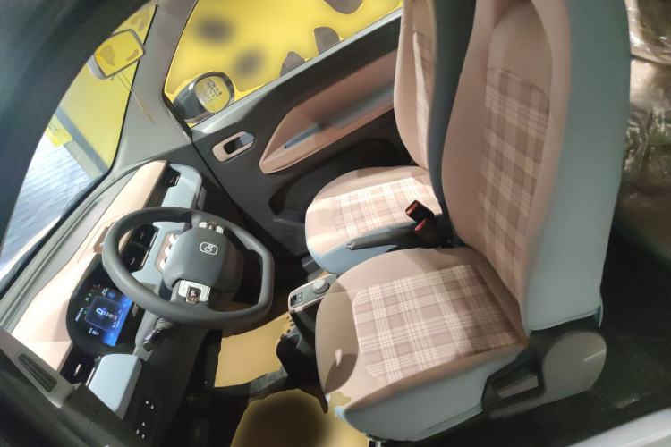 Used Chery QQ Ice Cream 2025 Model 205km Sundae Edition Left Front Seat