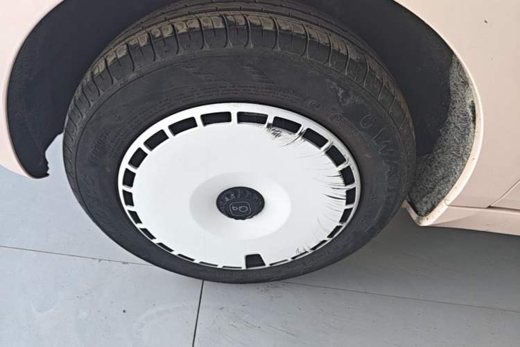 Used Chery QQ Ice Cream 2025 155km Sundae Edition Left Front Wheel Hub