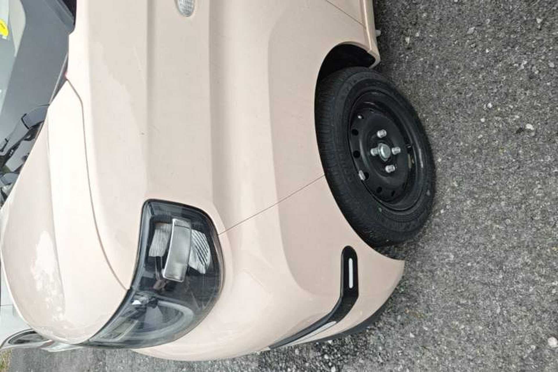 Used Chery QQ Ice Cream 2025 205km Qi Energy Version Left Front Wheel Hub