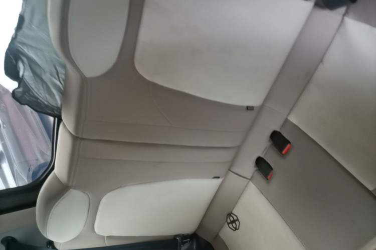 Used Chery QQ Ice Cream 2025 155km Sundae Edition Left Rear Seat