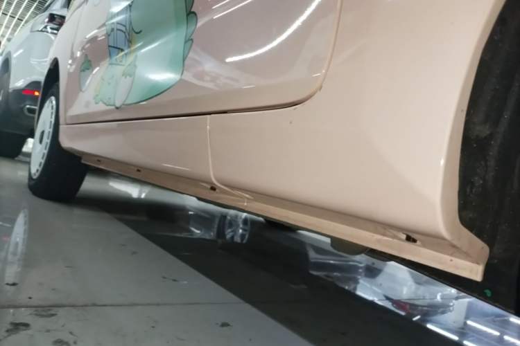 Used Chery QQ Ice Cream 2025 155km Sundae Edition Left Side Sill