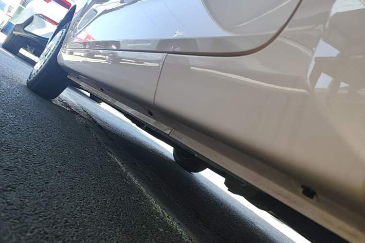 Used Chery QQ Ice Cream 2025 205km Qi Energy Version Left Side Sill