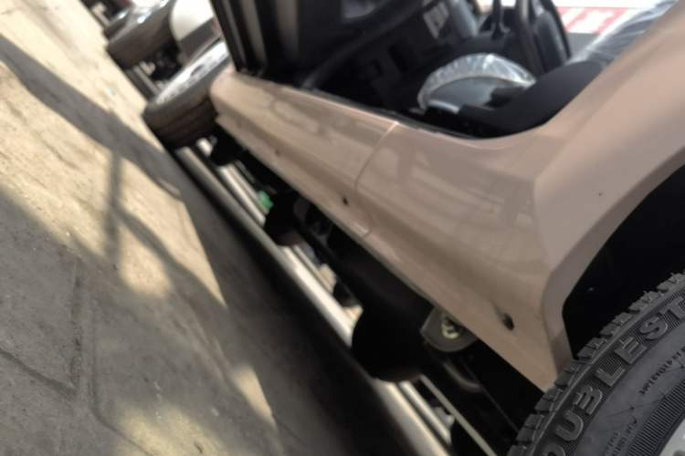 Used Chery QQ Ice Cream 2025 205km Qi Energy Version Left Side Sill