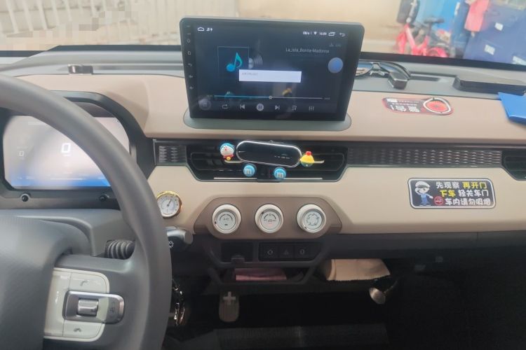 Used Chery QQ Ice Cream 2025 205km Qi Energy Version Audio And AC Panel
