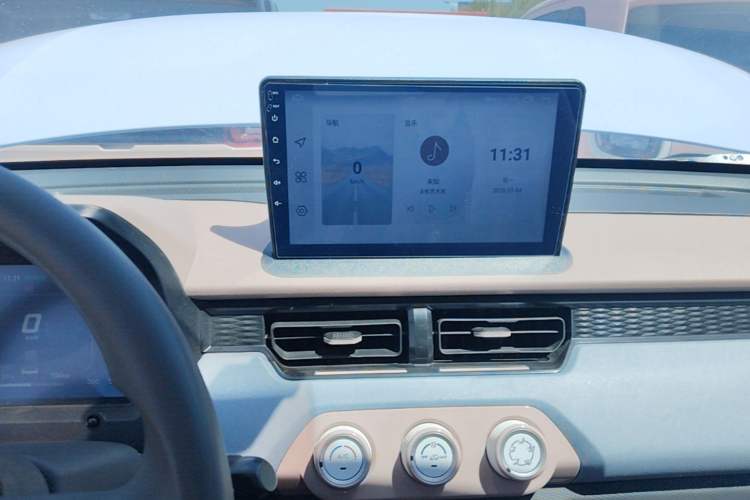Used Chery QQ Ice Cream 2025 205km Qi Energy Version Audio And AC Panel