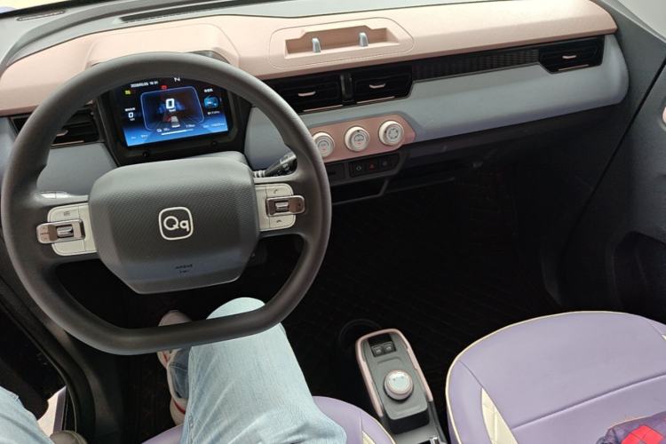 Used Chery QQ Ice Cream 2025 155km Sundae Edition Center Console