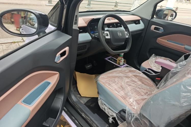 Used Chery QQ Ice Cream 2025 Model 205km Sundae Edition Driver Seat