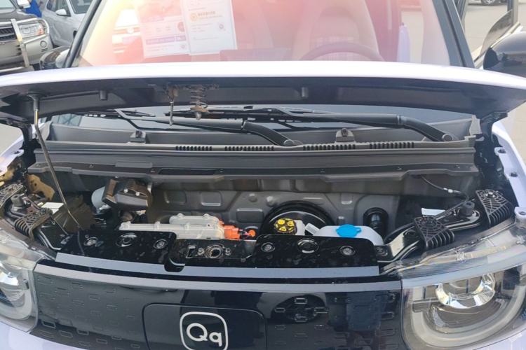 Used Chery QQ Ice Cream 2025 205km Qi Energy Version Engine Bay
